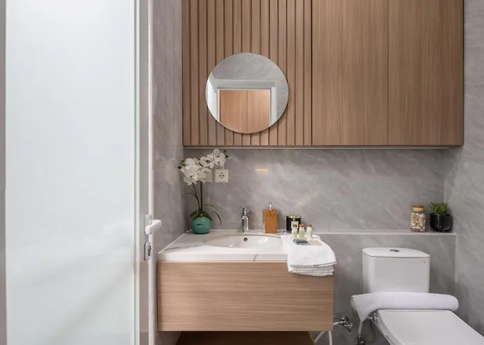 ホテル Verdant Bali Sekar Sari 4*
